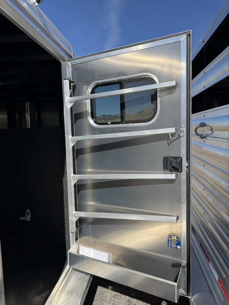 New 2025 Logan Coach Bullseye 4H Combo