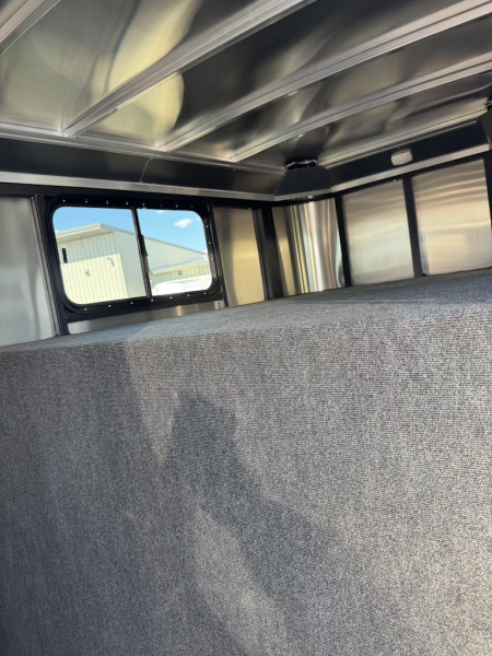 New 2025 Logan Coach Bullseye 4H Combo