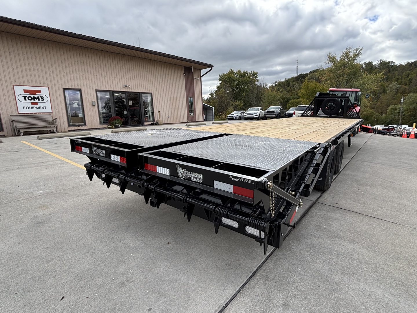 New 2026 Doolittle Trailers 102"x32' (28'+5' Dovetail) Gooseneck Tandem Dual Deckover Equipment Trailer - w/ Mammoth Ramps & Spare Tire - 25,500# GVWR