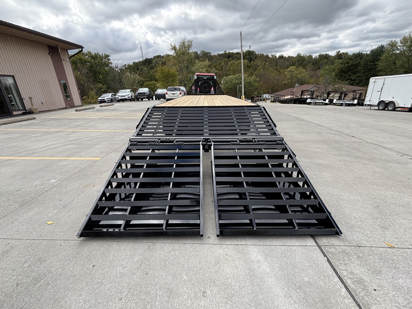 New 2026 Doolittle Trailers 102"x32' (28'+5' Dovetail) Gooseneck Tandem Dual Deckover Equipment Trailer - w/ Mammoth Ramps & Spare Tire - 25,500# GVWR