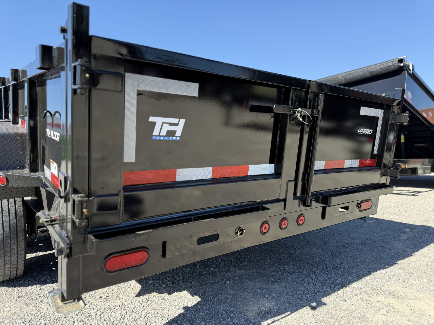 New 2026 Top Hat Trailers DX14-16x83 Telescopic Lift Dump Trailer