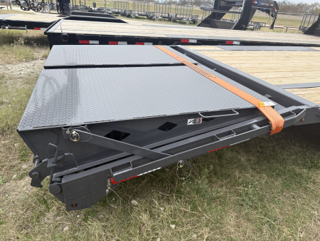 New 2026 Lamar Trailers 102X30 16K Deckover Trailer