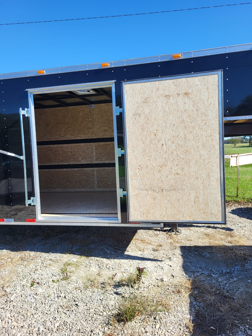 New 2026 Maxwell 8.5x24 Gooseneck Cargo / Enclosed Trailer