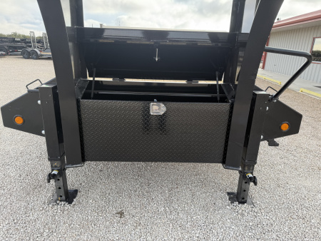 New 2026 PJ 102"x32' GN Low-Pro Flatbed w/ Duals - LD