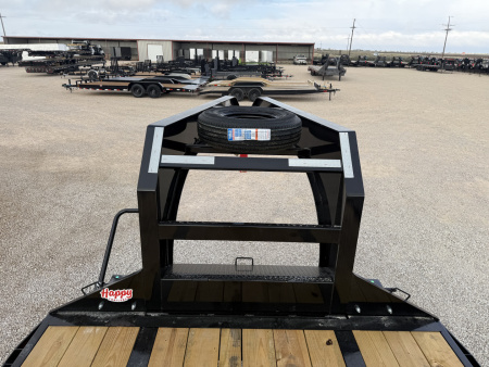 New 2026 PJ 102"x32' GN Low-Pro Flatbed w/ Duals - LD