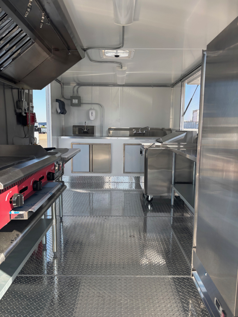 New 2025 TRU 8.5'x16'x7' Concession with INSIGNIA