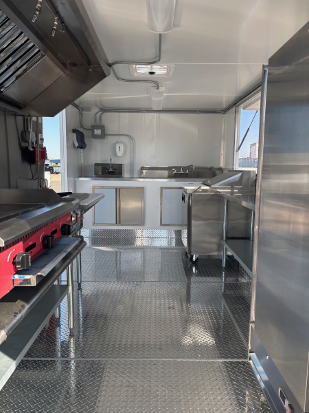 New 2025 TRU 8.5'x16'x7' Concession with INSIGNIA