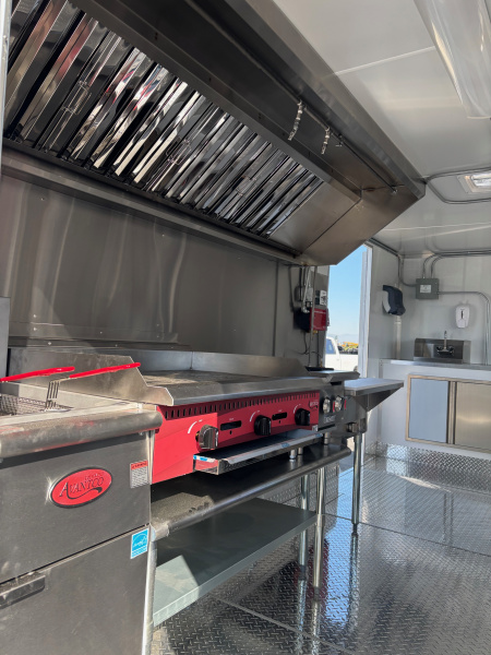 New 2025 TRU 8.5'x16'x7' Concession with INSIGNIA