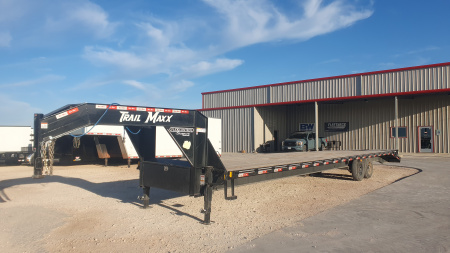 Used 2025 Trail Maxx 102 x40' Flatbed w/ Max Ramps