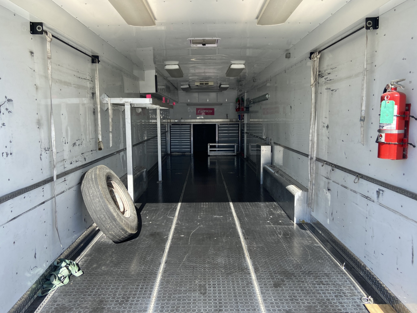 Used 2003 International Extended Cab with 2000 Featherlite Trailer
