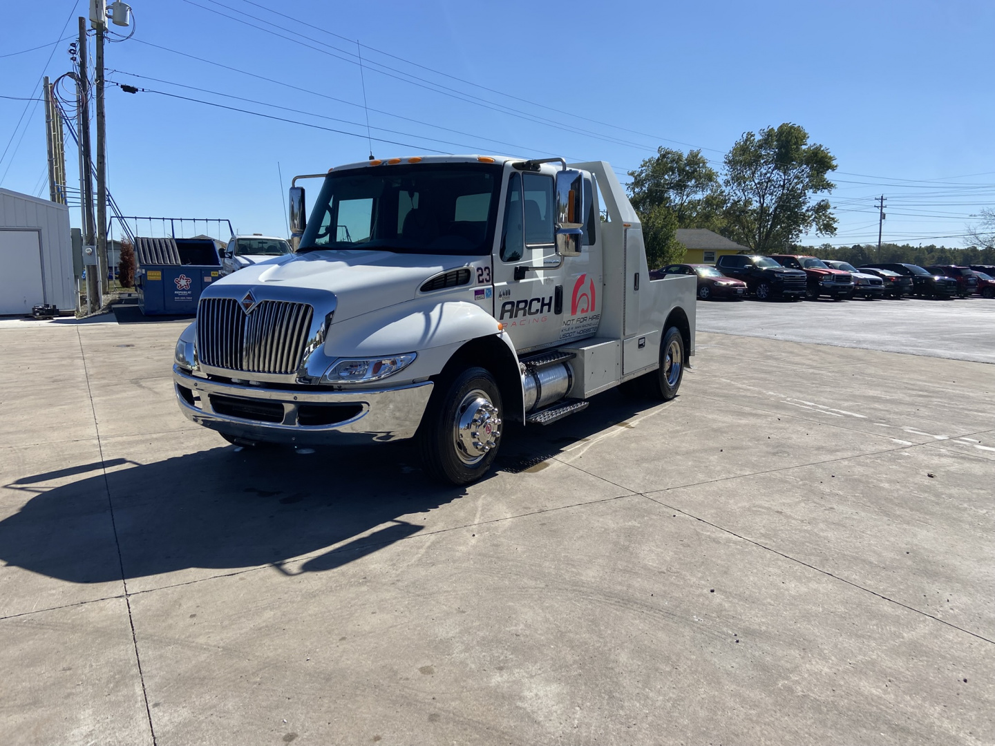 Used 2003 International Extended Cab with 2000 Featherlite Trailer