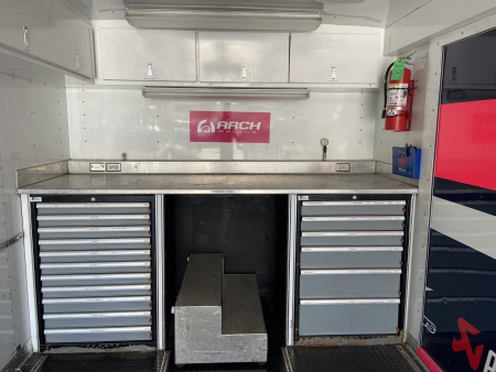 Used 2003 International Extended Cab with 2000 Featherlite Trailer
