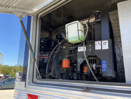 Used 2003 International Extended Cab with 2000 Featherlite Trailer