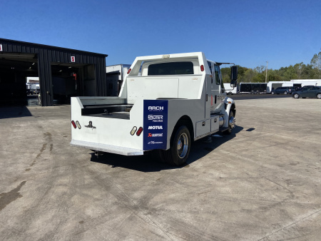 Used 2003 International Extended Cab with 2000 Featherlite Trailer