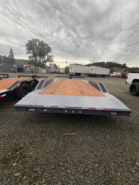 New CAR HAULER 2026 VERSATILE HD720TA3 7X20 ROCK CRAWLER DRIVE OVER FENDERS 14000 GVWR TRAILER