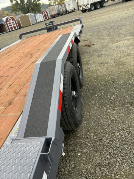 New CAR HAULER 2026 VERSATILE HD720TA3 7X20 ROCK CRAWLER DRIVE OVER FENDERS 14000 GVWR TRAILER