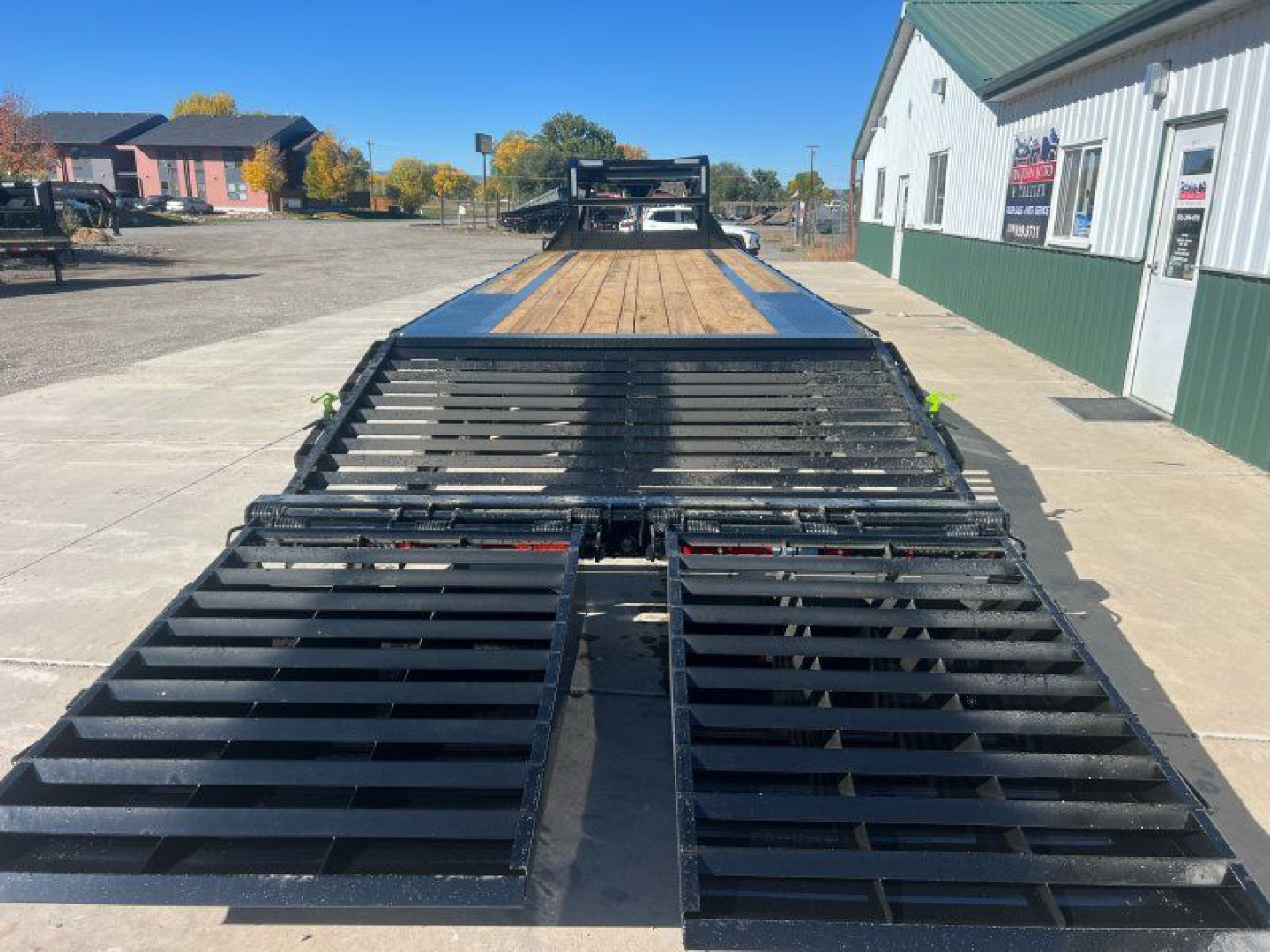 New 2026 Load Trail 102"x30' GN Low Pro Gooseneck Bodies