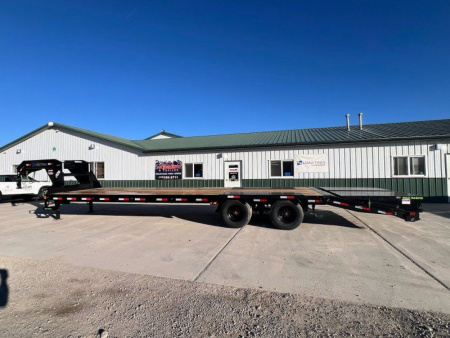 New 2026 Load Trail 102"x32' GN Low Pro Gooseneck Bodies