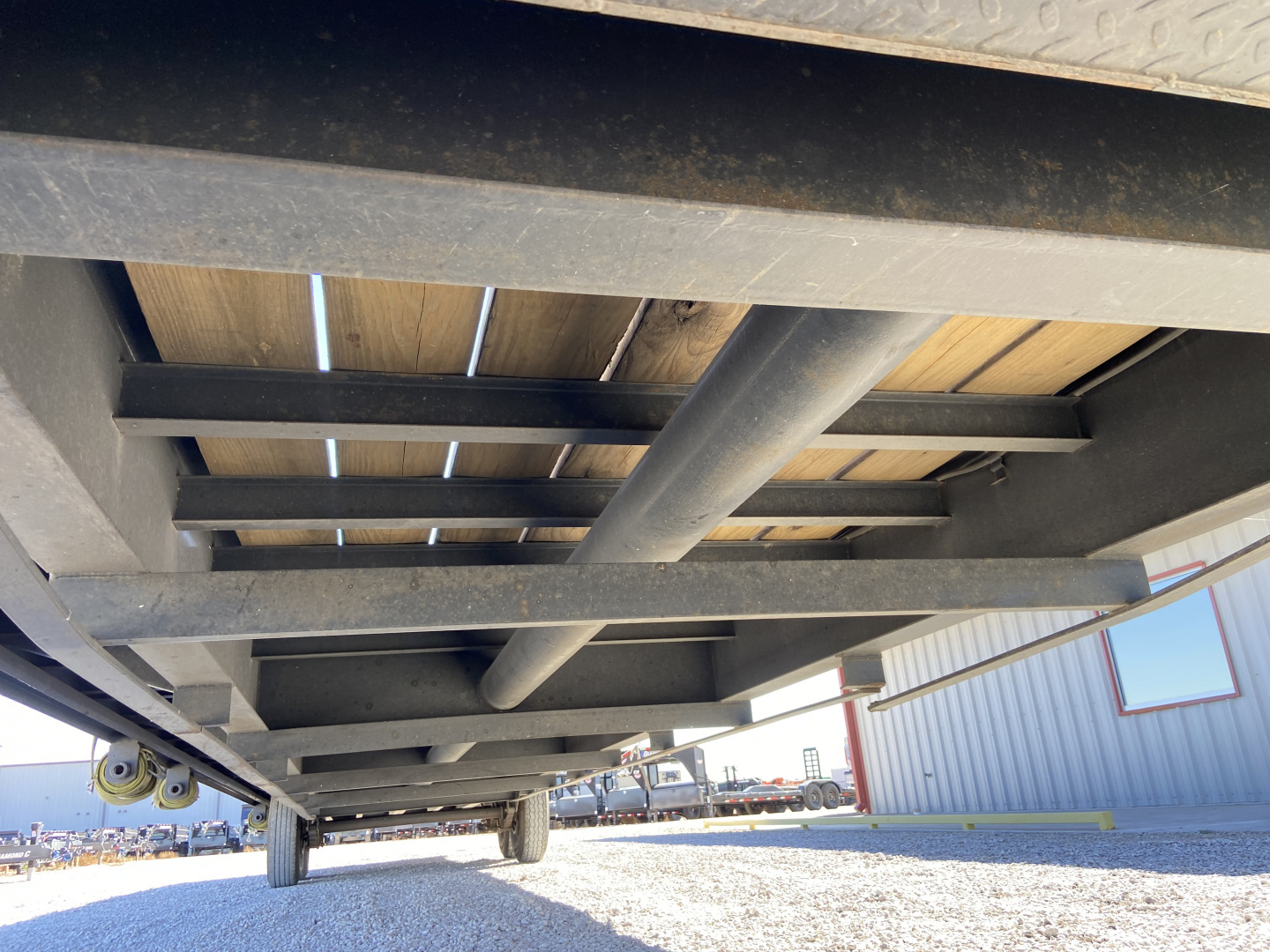 Used 2025 Delco 102"x40' GN Flatbed w/ Singles