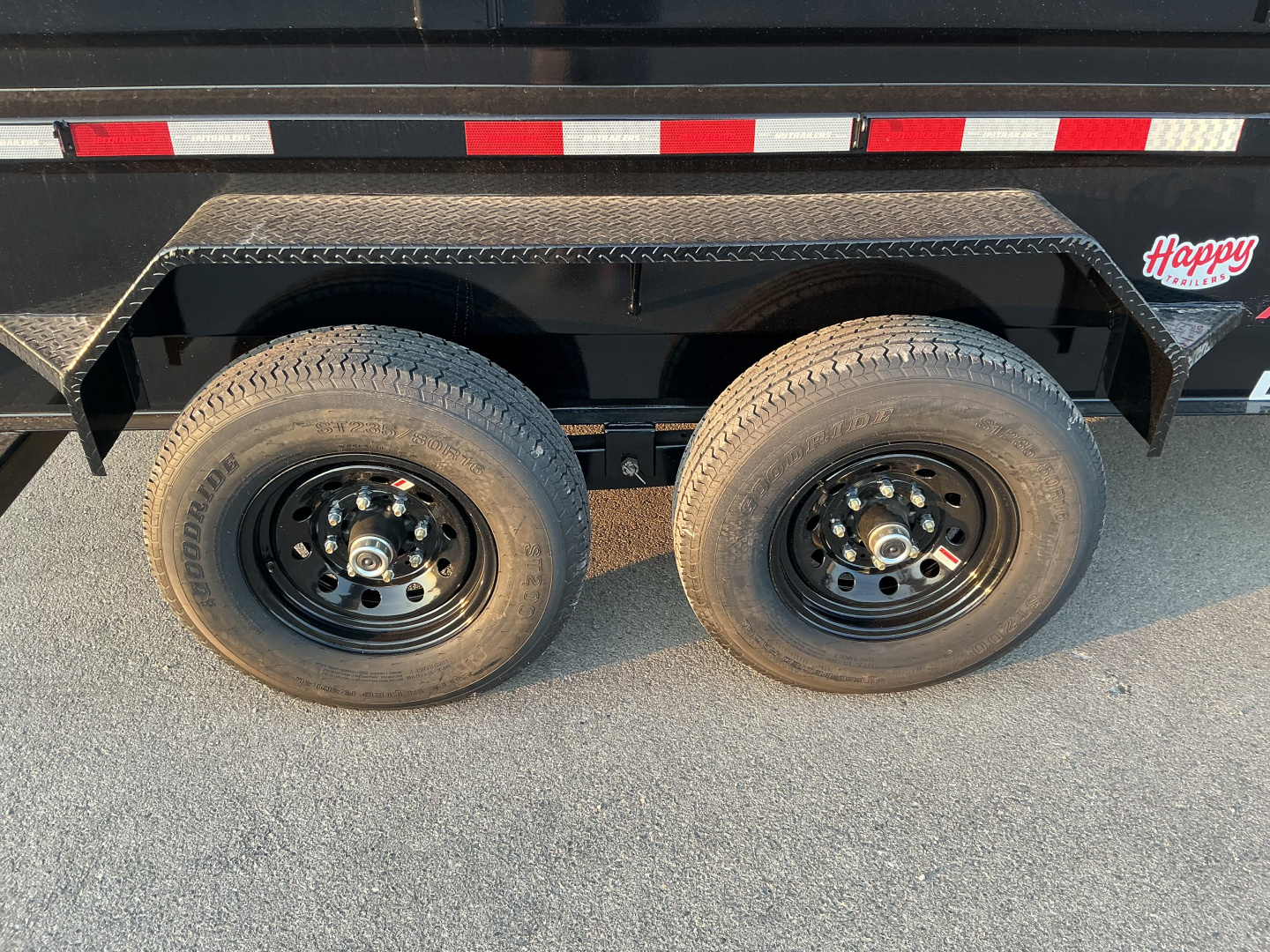 New 2026 PJ 83"x14' BP Tandem Axle Low Pro Dump w/ 24" Sides – DL