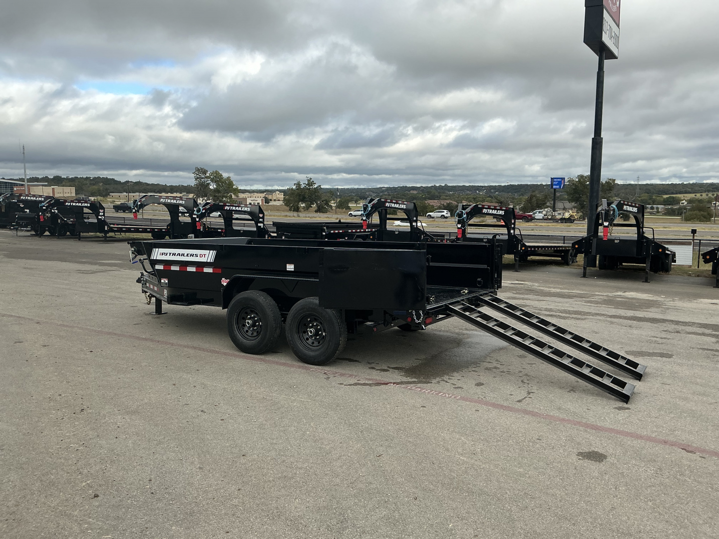 New 2026 PJ 83"x14' BP Tandem Axle Low Pro Telescopic Dump w/ 24" Sides – DT