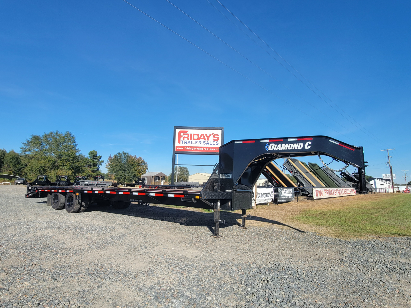 Used 2023 Diamond C Trailers FMAX210 32' x 102 with Max Ramps Equipment Trailer