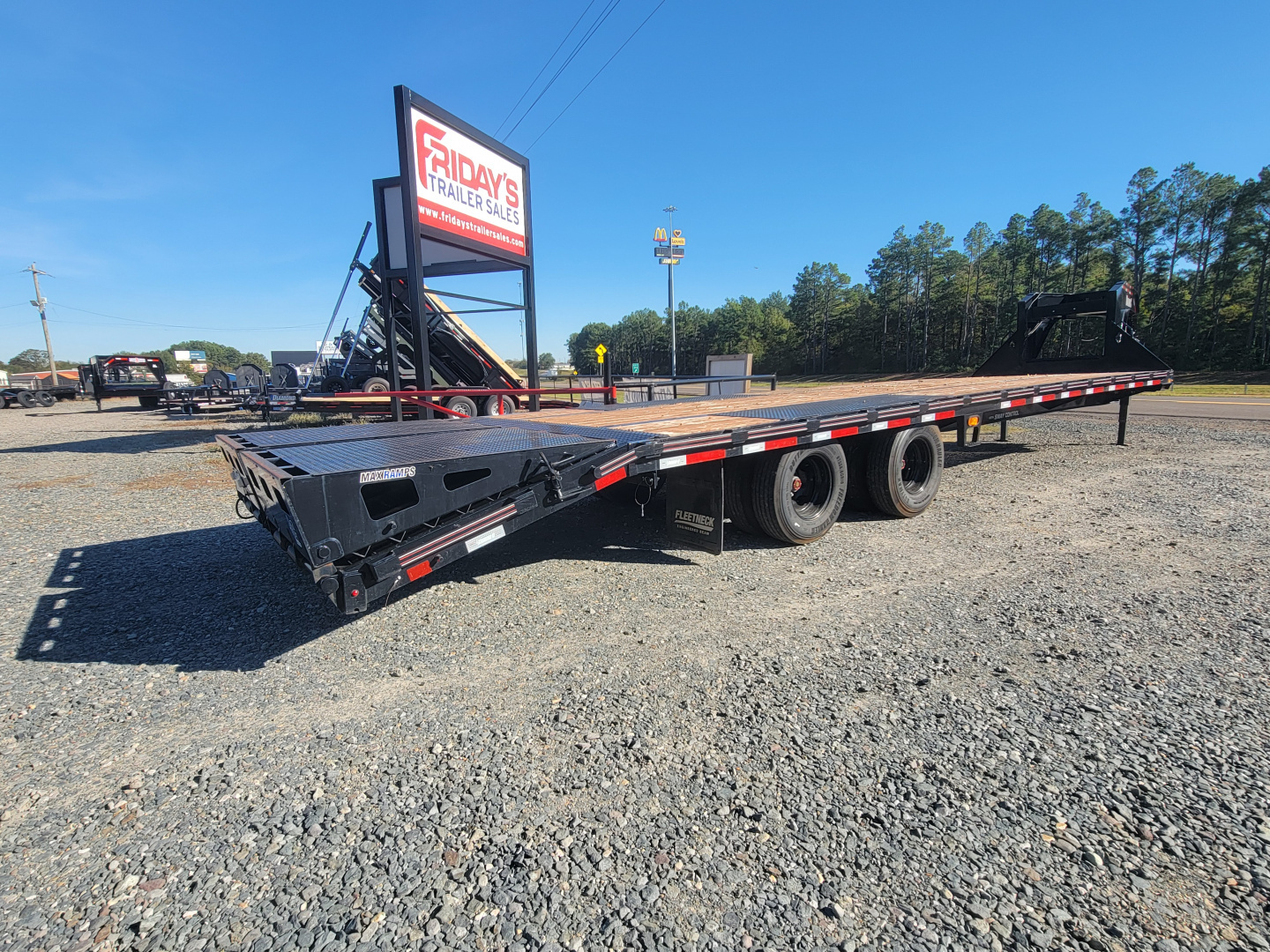 Used 2023 Diamond C Trailers FMAX210 32' x 102 with Max Ramps Equipment Trailer