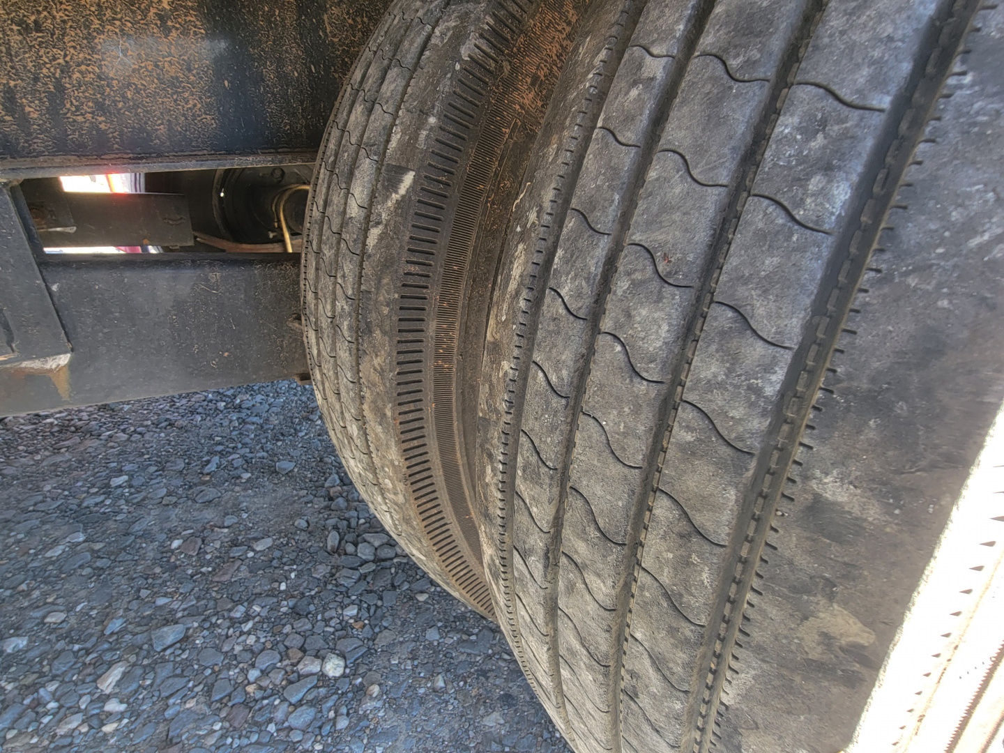 Used 2023 Diamond C Trailers FMAX210 32' x 102 with Max Ramps Equipment Trailer