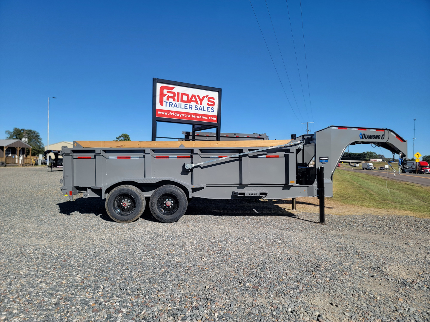 New 2026 Diamond C Trailers LPT210 16'x82" Gooseneck Dump Trailer Pacesetter Edition Dump Trailer
