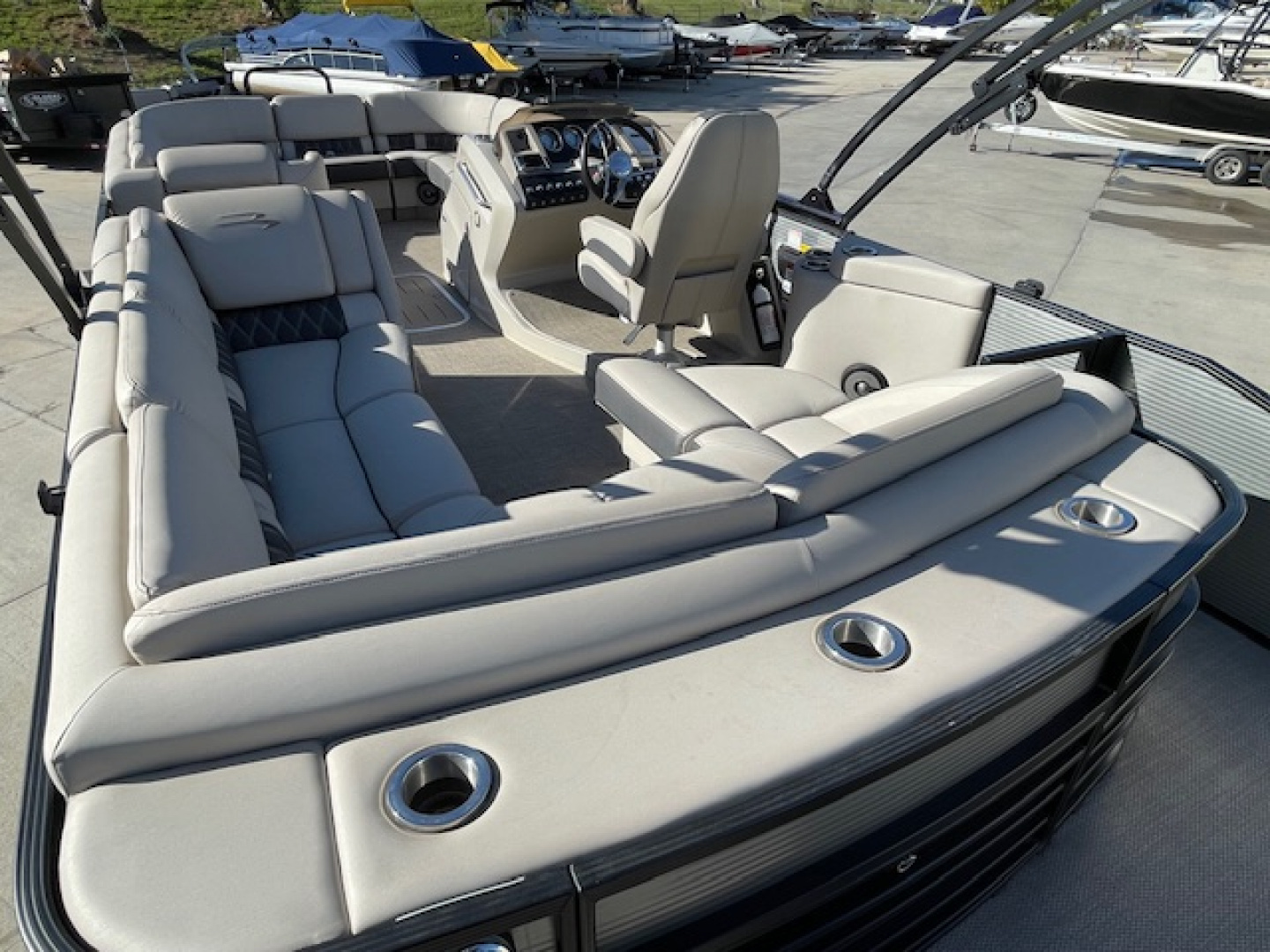Used 2019 Bennington 2350 RCL Tritoon Pontoon Boat