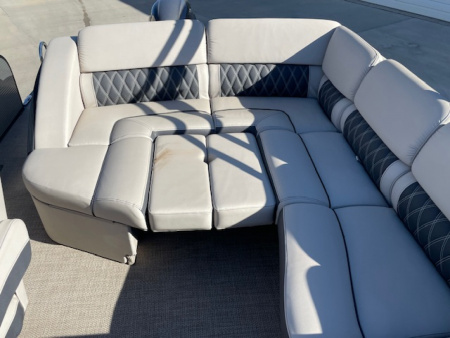 Used 2019 Bennington 2350 RCL Tritoon Pontoon Boat