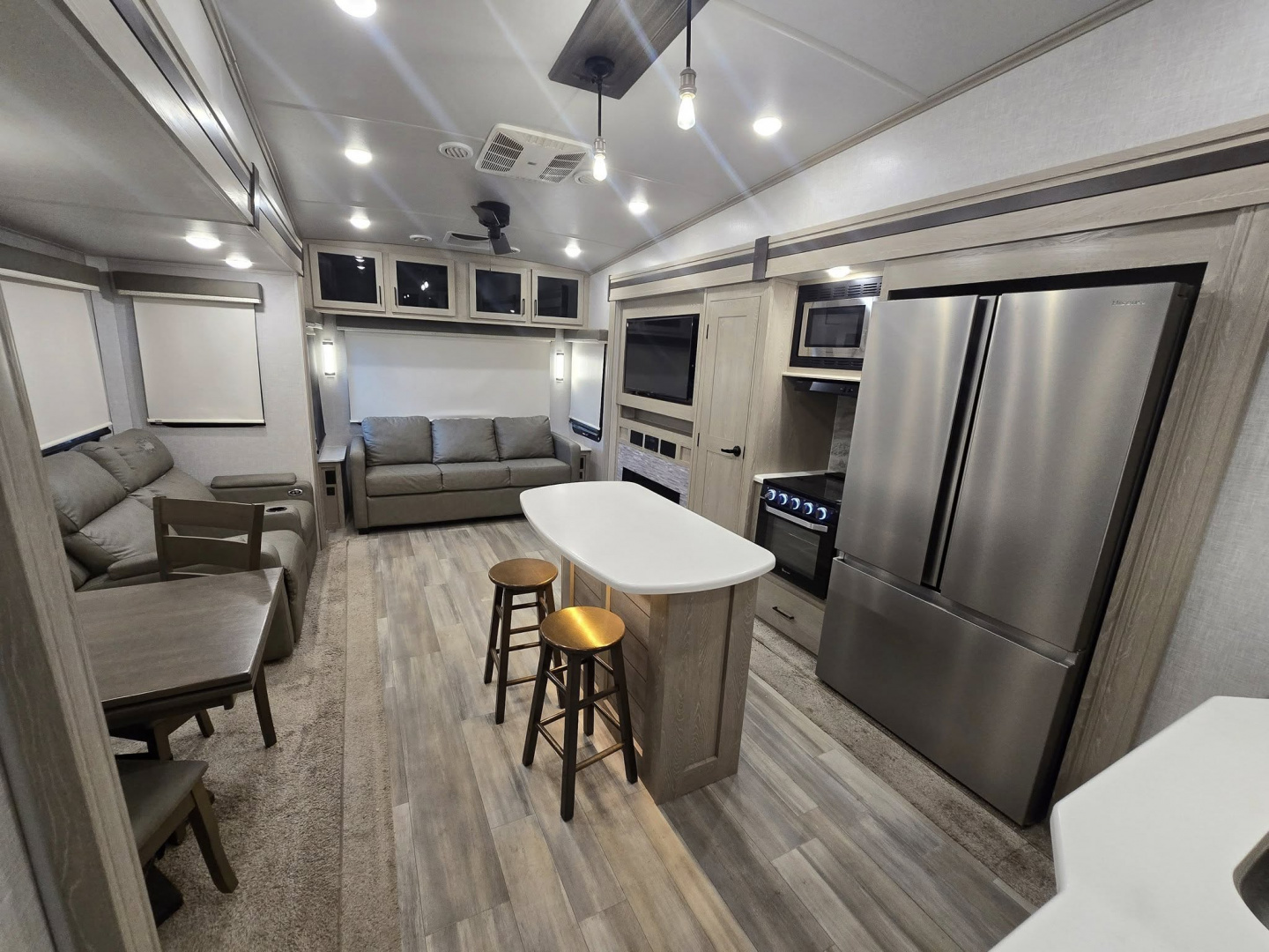 Used 2021 Palomino Rockwood 2893BS Fifth Wheel