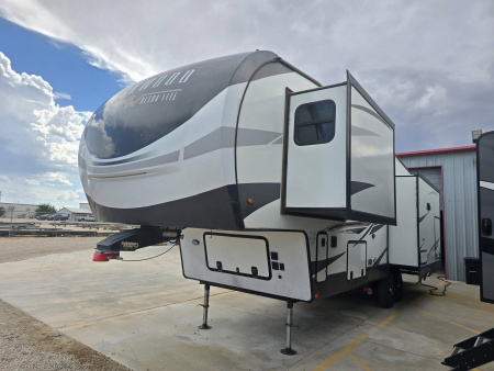 Used 2021 Palomino Rockwood 2893BS Fifth Wheel