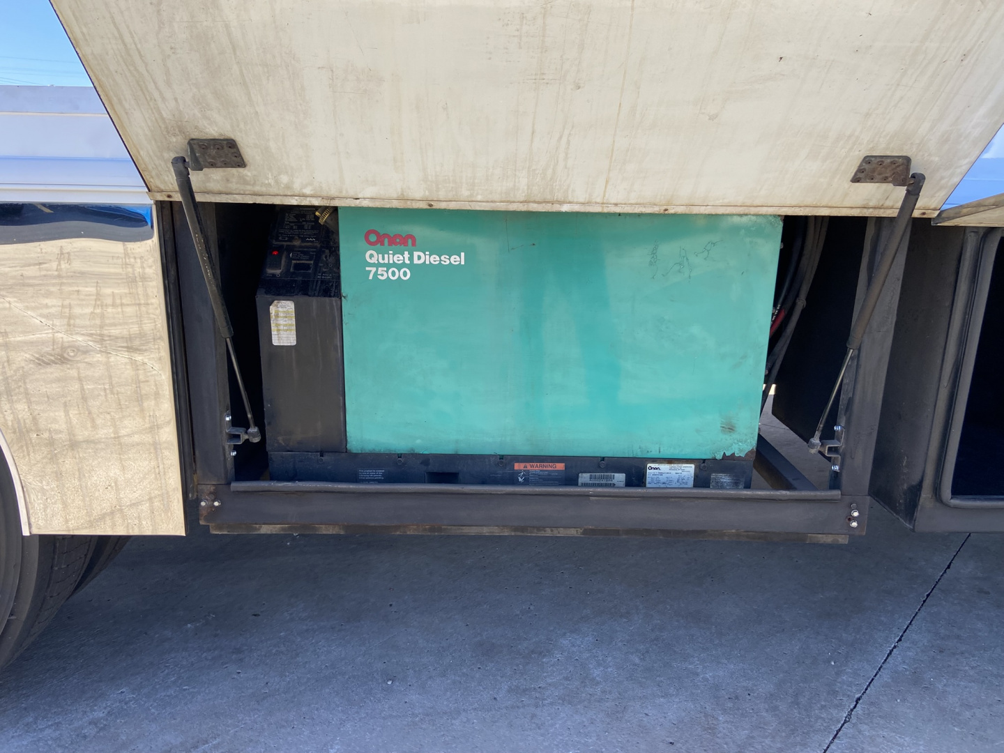Used 2005 Renegade 17Ft w/ Slide