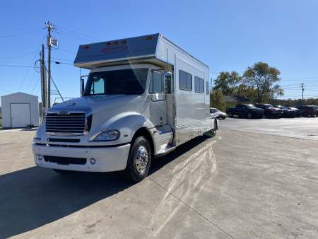 Used 2005 Renegade 17Ft w/ Slide