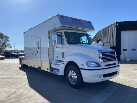 Used 2005 Renegade 17Ft w/ Slide