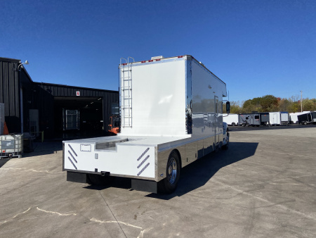 Used 2005 Renegade 17Ft w/ Slide