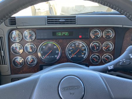 Used 2005 Renegade 17Ft w/ Slide