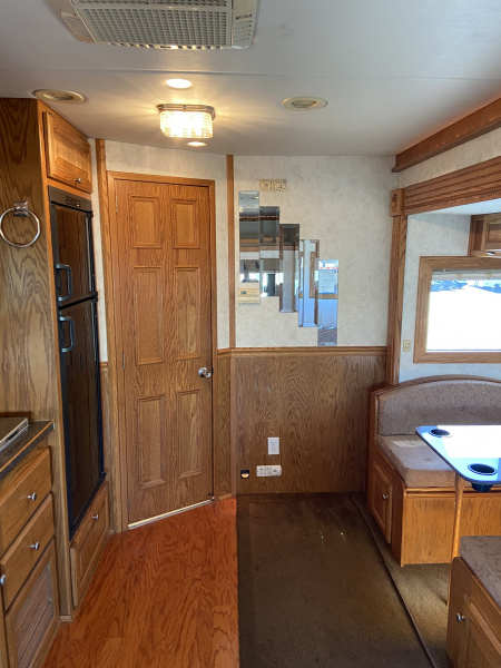 Used 2005 Renegade 17Ft w/ Slide