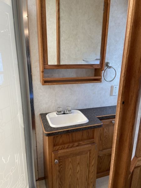 Used 2005 Renegade 17Ft w/ Slide