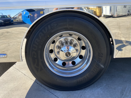 Used 2005 Renegade 17Ft w/ Slide