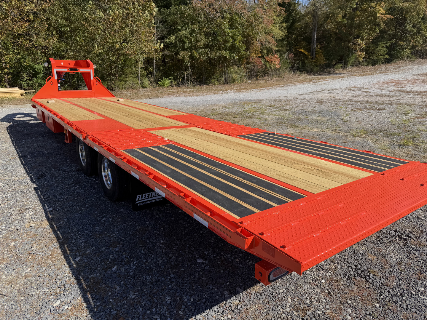 New 2026 Diamond C FMAX210 GOOSENECK TRAILER PACESETTER EDITION HYDRO JACKS & DOVE ALUMINUM OUTER RIMS DISC BRAKES