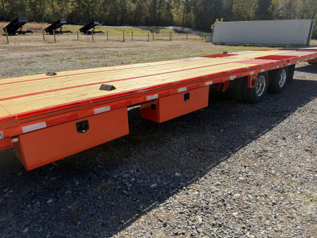 New 2026 Diamond C FMAX210 GOOSENECK TRAILER PACESETTER EDITION HYDRO JACKS & DOVE ALUMINUM OUTER RIMS DISC BRAKES