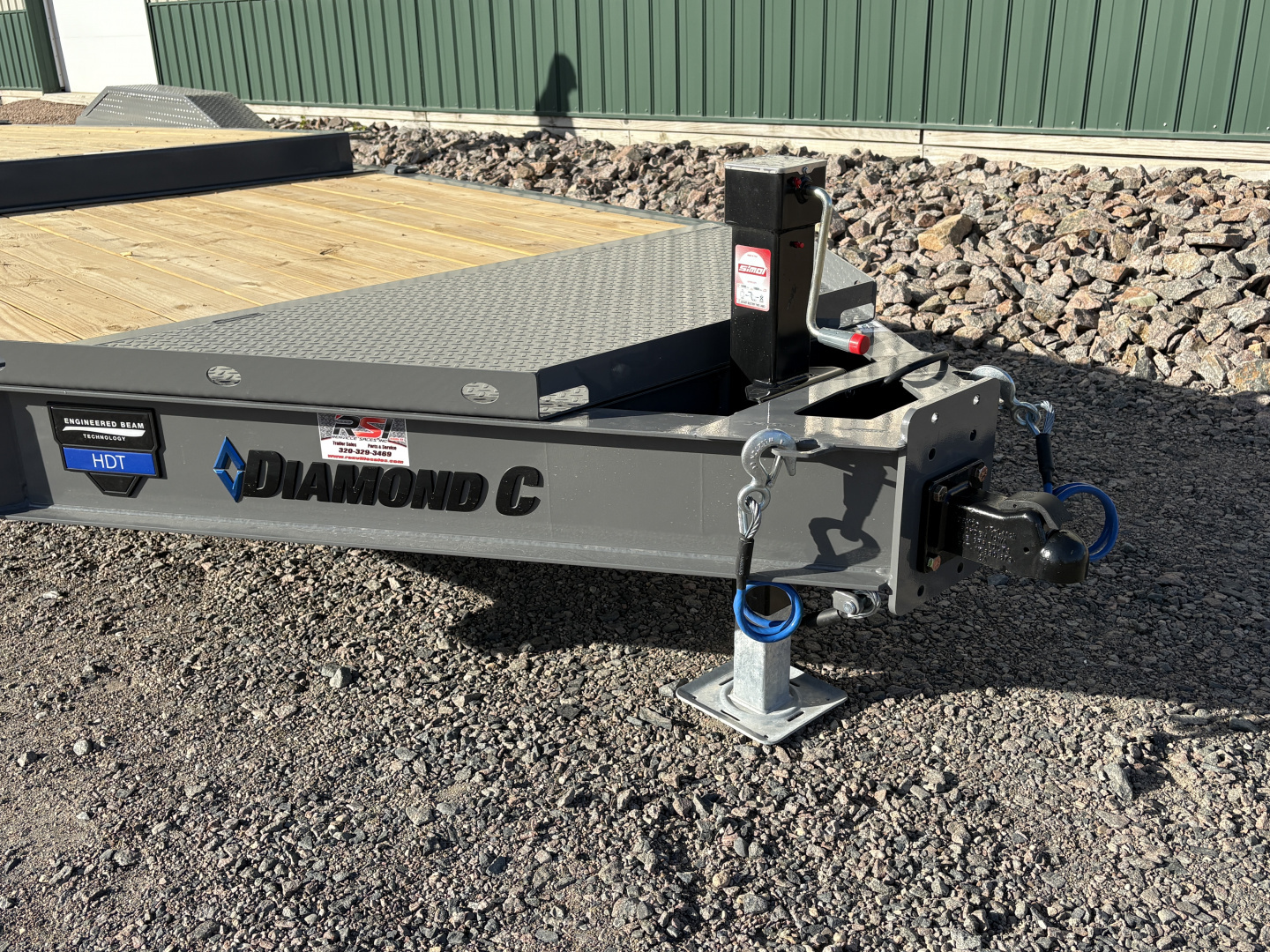 New 2026 22' 18k Diamond C Low-Pro Tilt Trailer