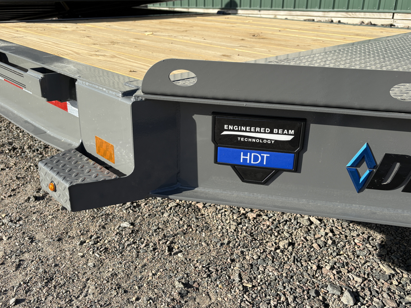 New 2026 22' 18k Diamond C Low-Pro Tilt Trailer