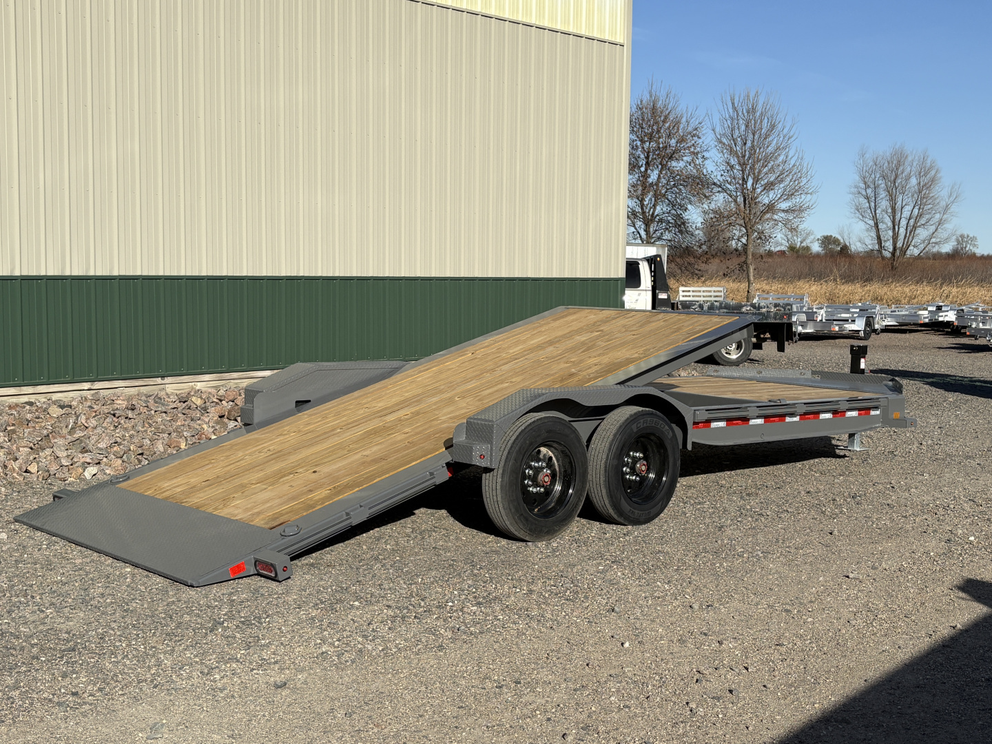 New 2026 22' 18k Diamond C Low-Pro Tilt Trailer