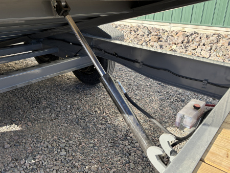New 2026 22' 18k Diamond C Low-Pro Tilt Trailer