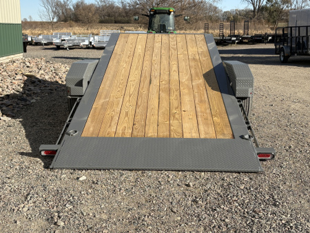 New 2026 22' 18k Diamond C Low-Pro Tilt Trailer