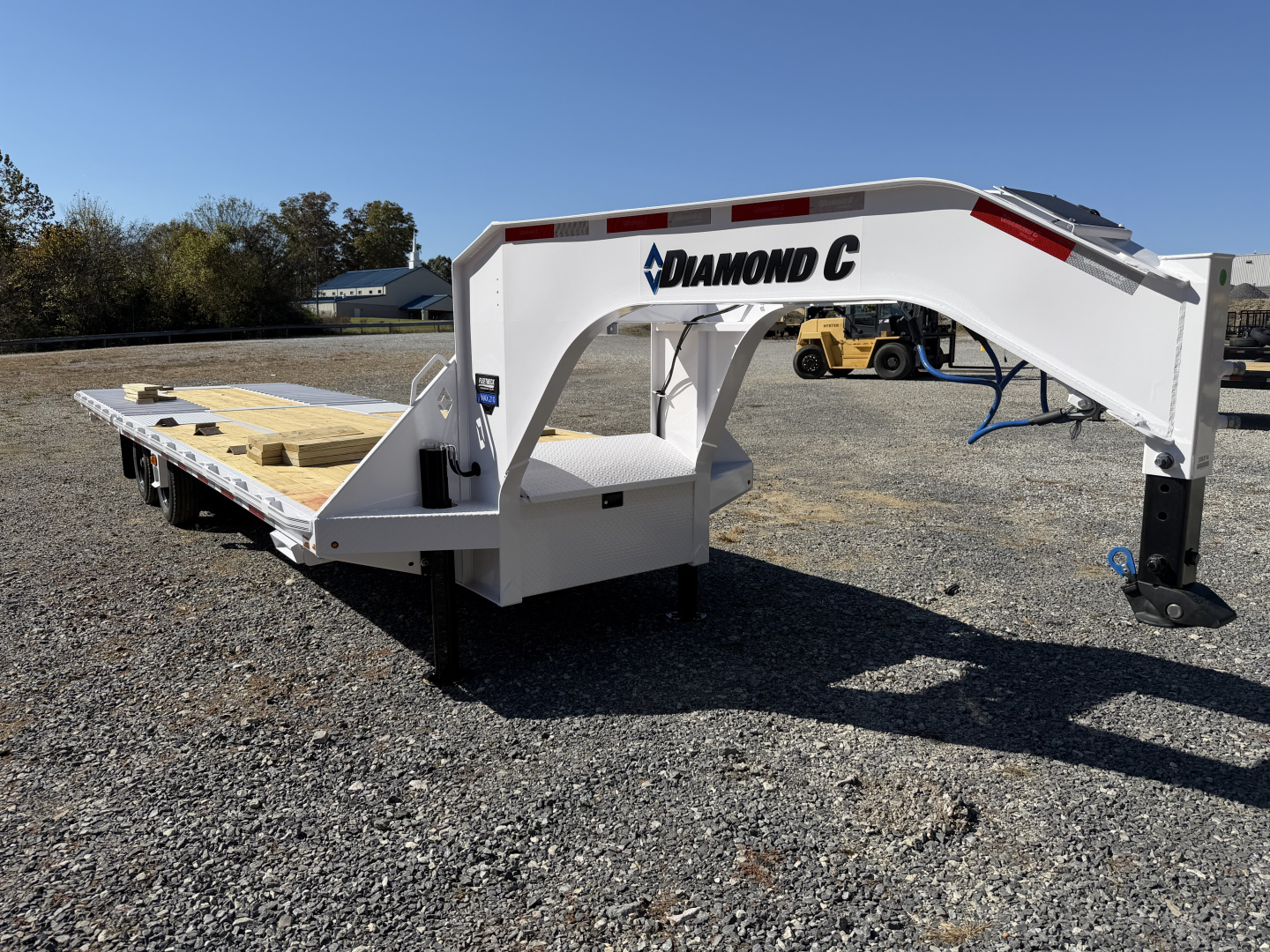 New 2026 Diamond C FMAX210SS GOOSENECK TRAILER SUPER SINGLE TIRES HYDRO DOVE & JACKS