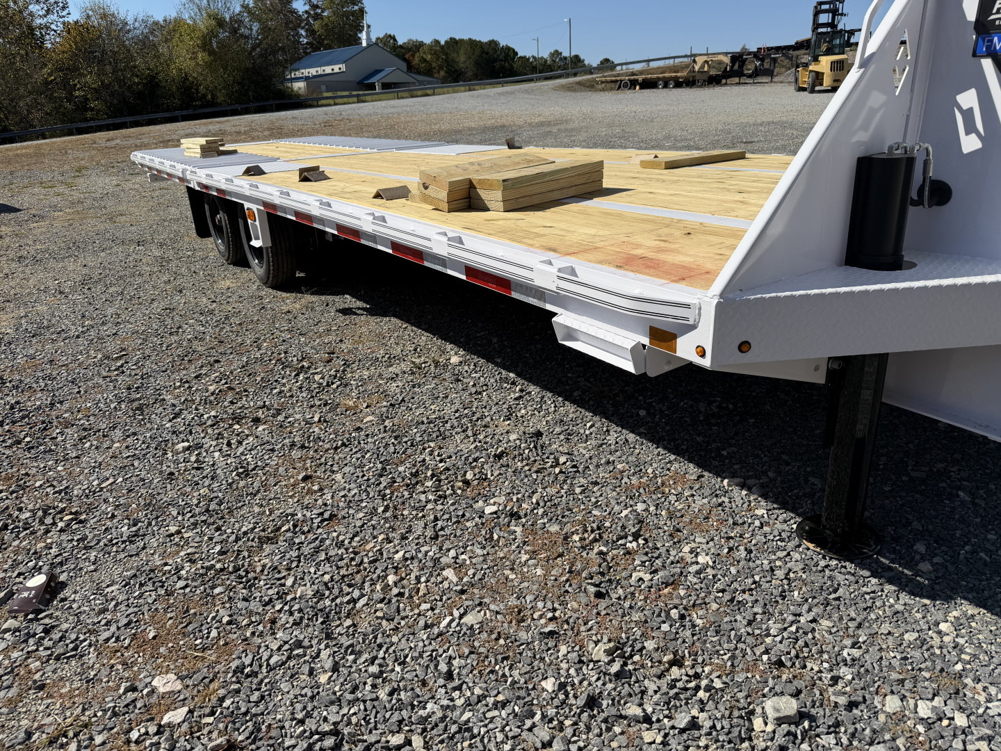 New 2026 Diamond C FMAX210SS GOOSENECK TRAILER SUPER SINGLE TIRES HYDRO DOVE & JACKS